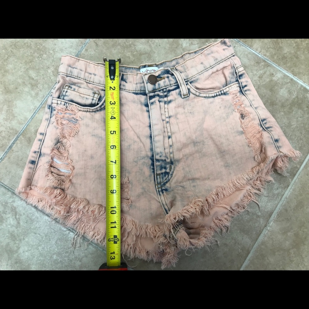Acid Washed Distressed Shorts - Picture 7 of 7